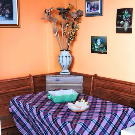 Don Robert Guest house *